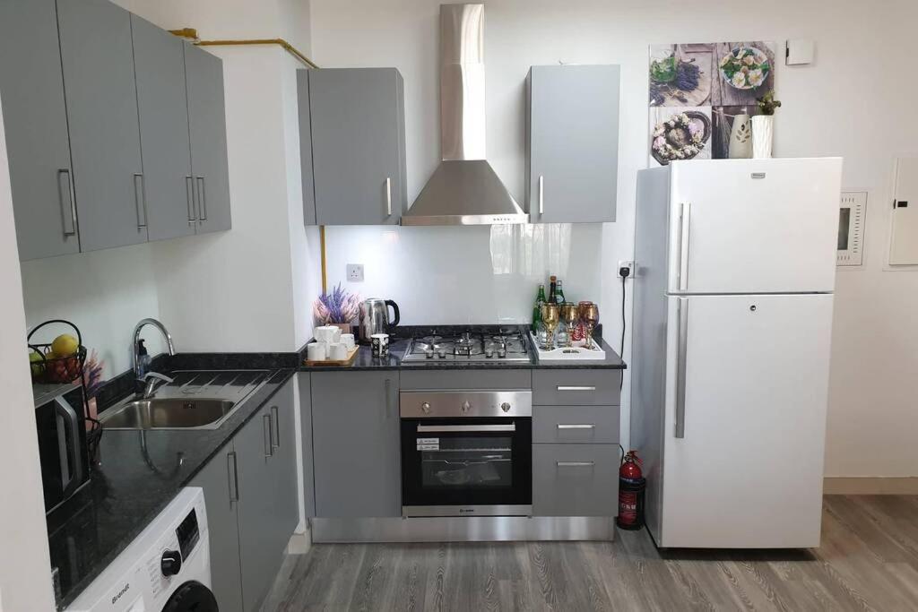 Melsky Apartment Дубай Екстер'єр фото